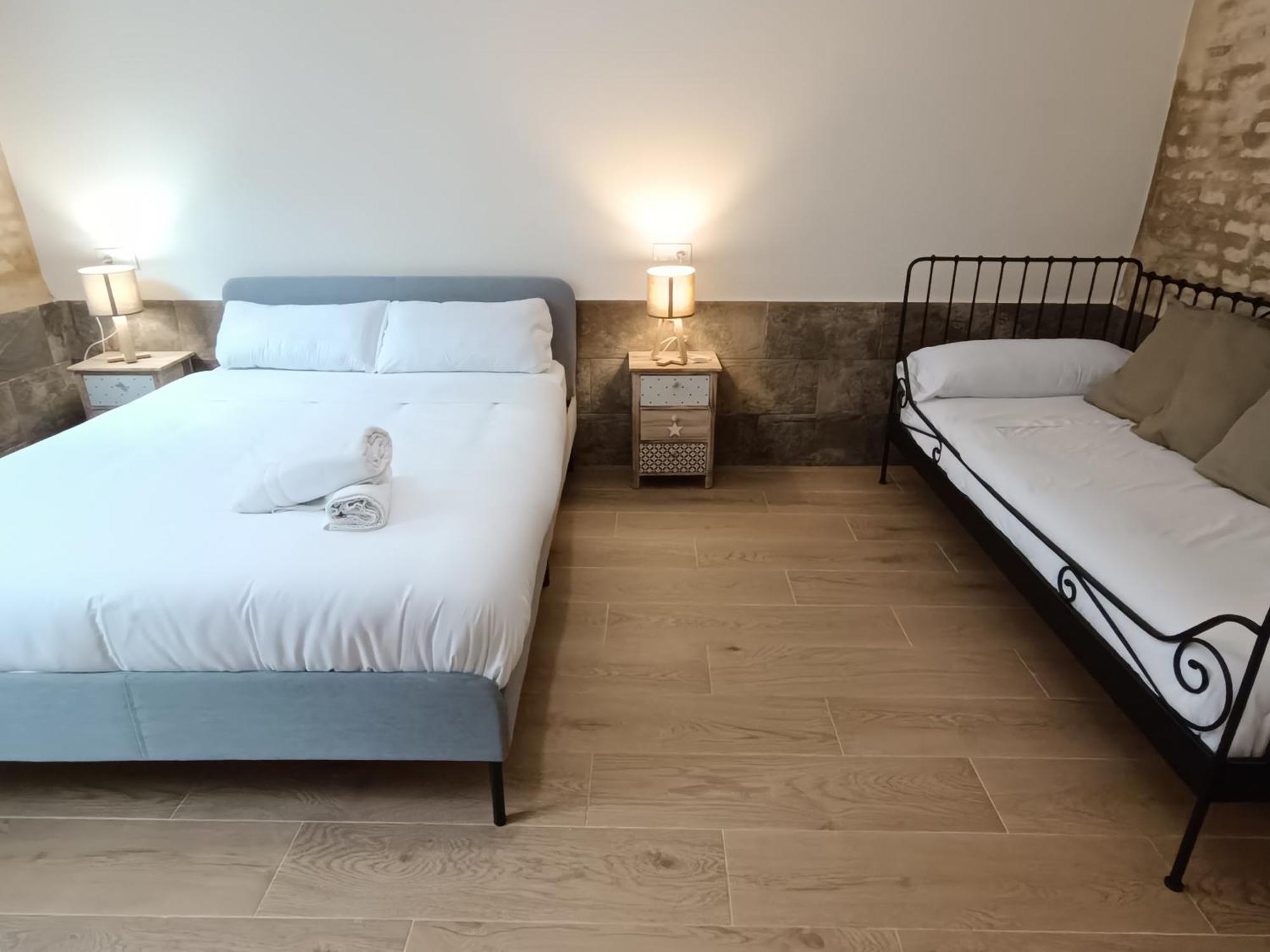 Almona Puente De Barcas - Kainga Homes Севилья Экстерьер фото